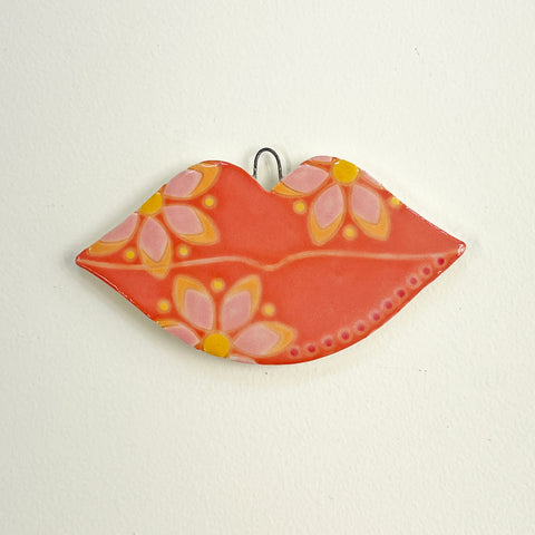 Ornament, Lips
