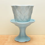 Planter w. Saucer Pedestal in Frost