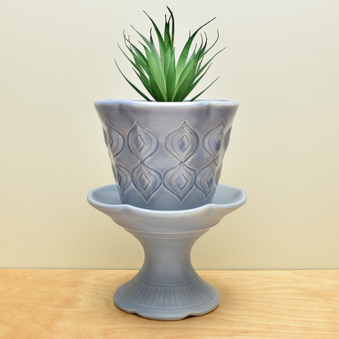 Planter w. Saucer Pedestal in Periwinkle