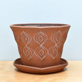 Planter in Dark Clay w. White Inlay