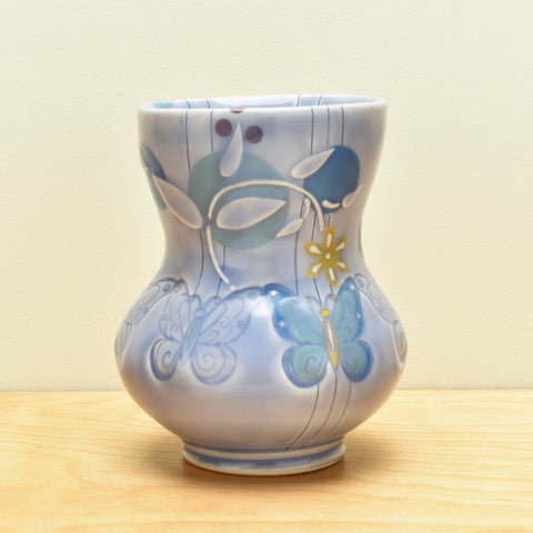 Vignette cup, Butterflies in Periwinkle gloss