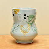Vignette cup, Hen Pair
